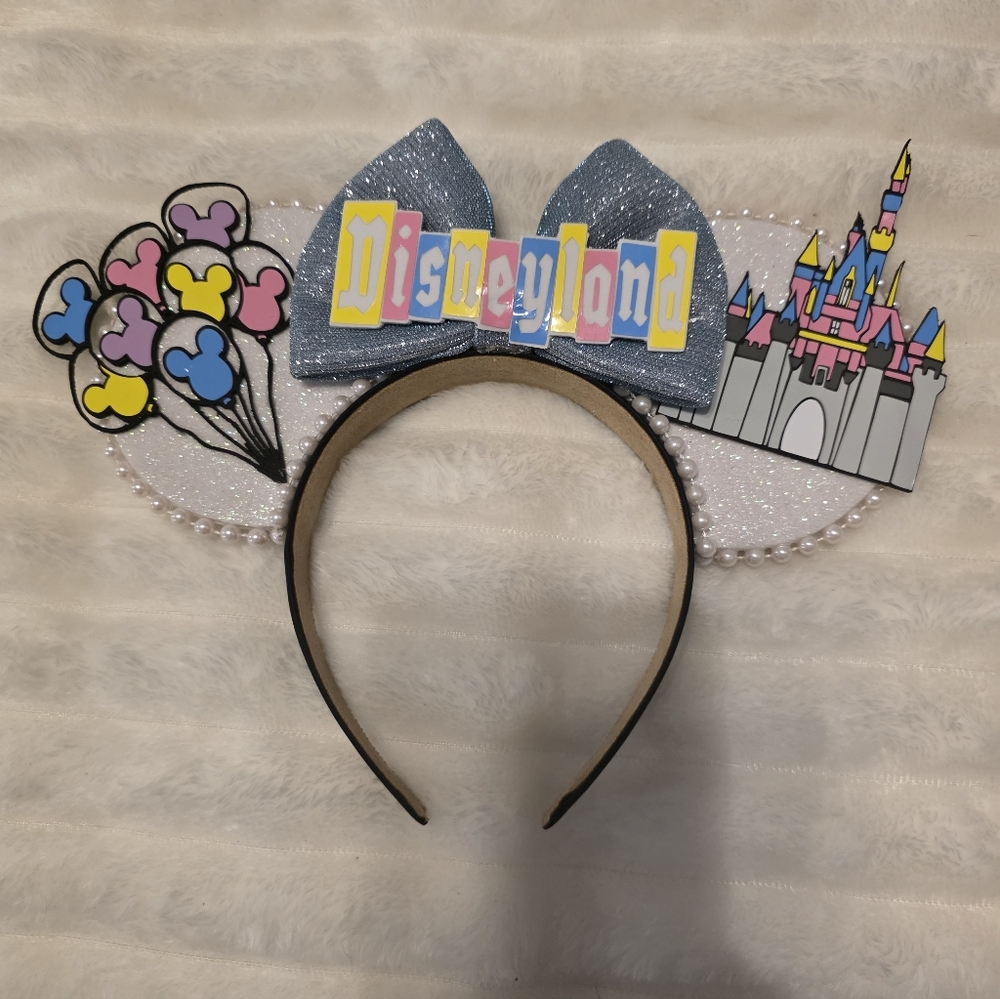 Disneyland  Ears Themed with Castle and Balloons (Handmade) NWOT